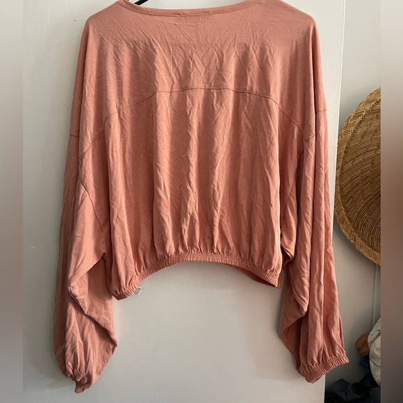 Soft forever 21 size M light soft pink top! - Picture 5 of 5